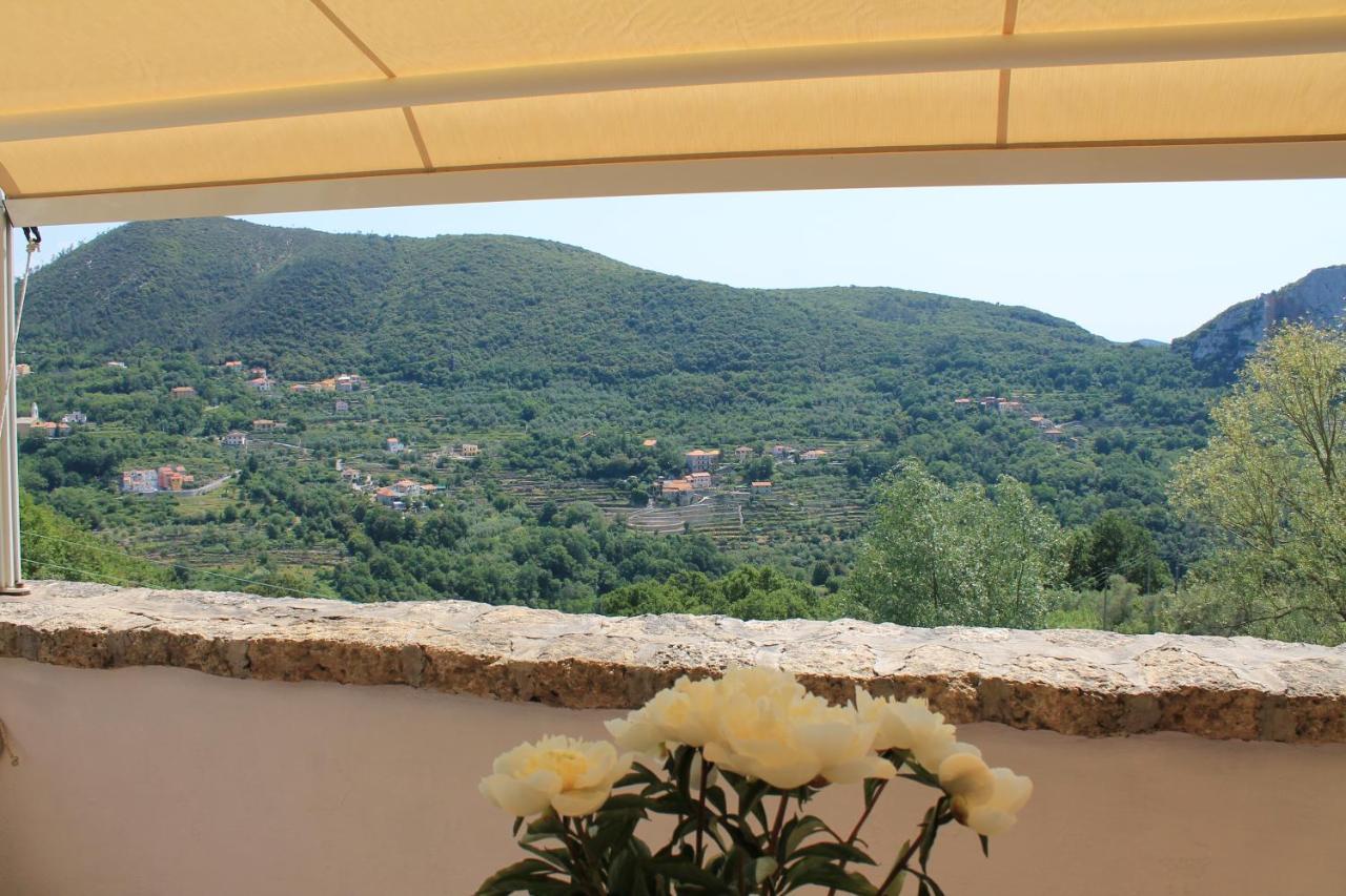 B&B Rubando Le Nuvole Orco Feglino Exteriér fotografie