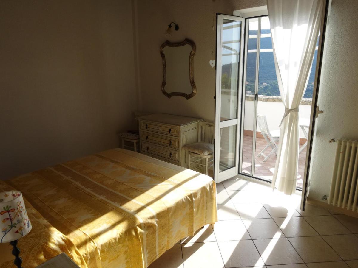 B&B Rubando Le Nuvole Orco Feglino Exteriér fotografie